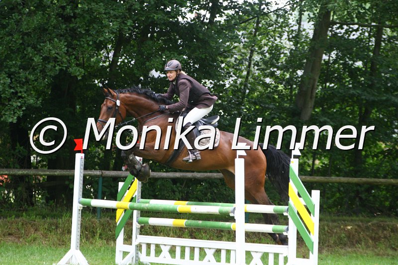 007L8129_Emma Lee_Spring Axx.JPG